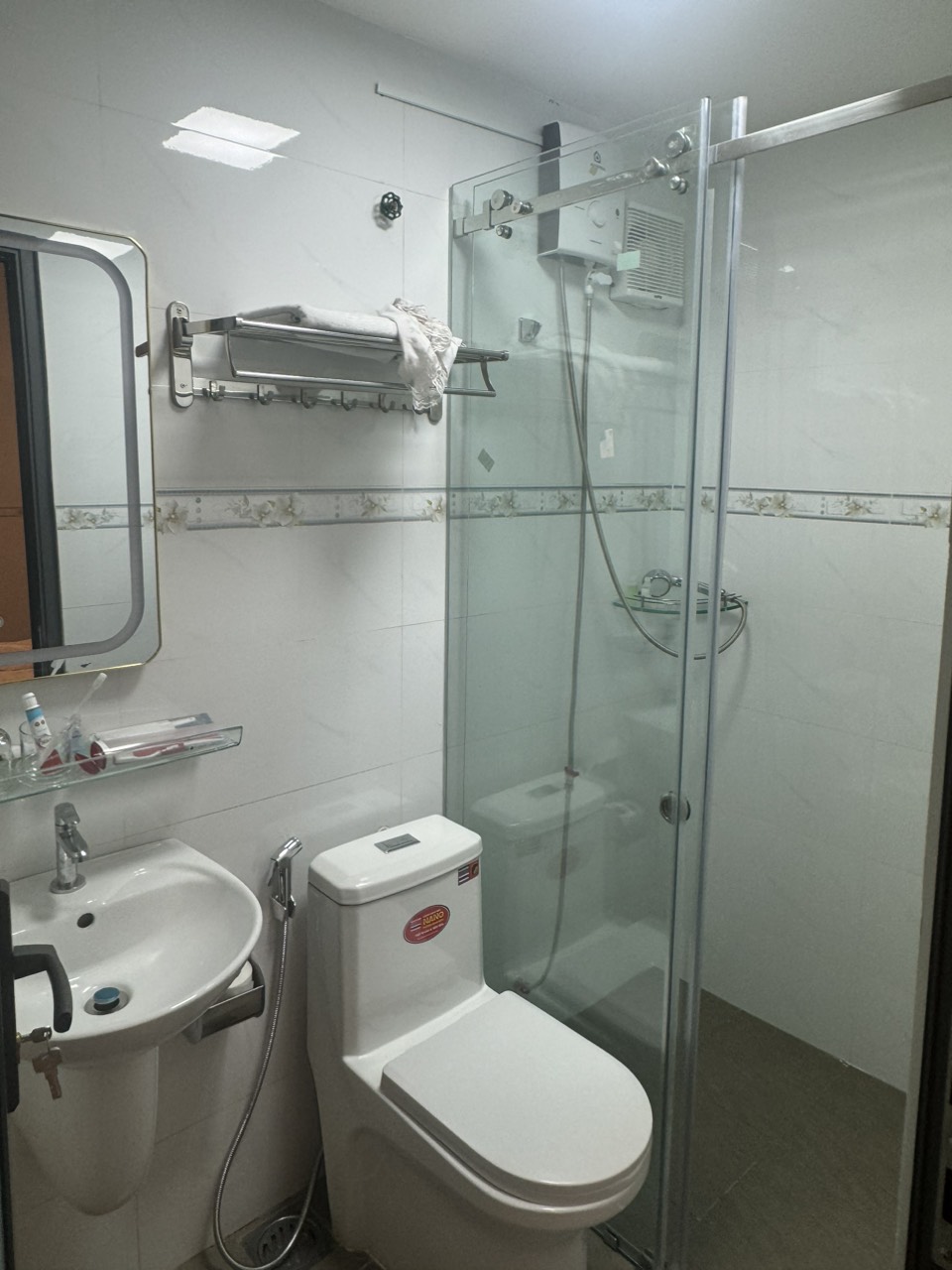 Bán Căn Hộ Dịch Vụ Số 7 Lâm Văn Bền, Quận 7
